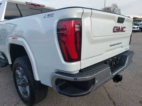 New 2026 GMC Sierra 2500 SLT w/ SLT Convenience Package AWD/4WD image 35