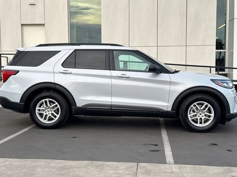 New 2026 Ford Explorer Active image 2
