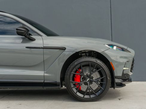 Used 2025 Aston Martin DBX 707 image 37