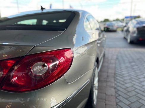 Used 2012 Volkswagen CC Sport FWD image 12