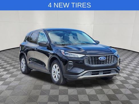 Used 2024 Ford Escape Active FWD image 2