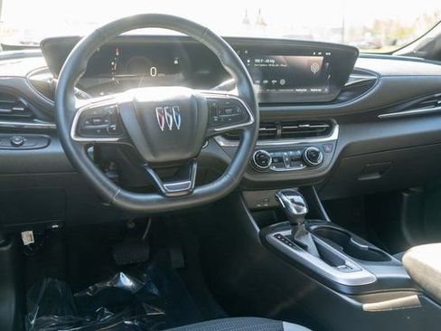 Used 2024 Buick Envista Preferred w/ Convenience I Package FWD image 13