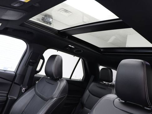 Used 2022 Ford Explorer ST w/ Equipment Group 401A image 19