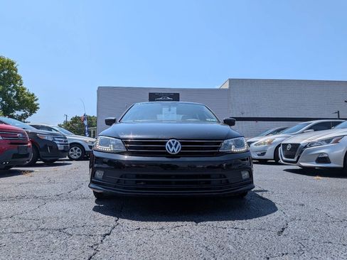 Used 2016 Volkswagen Jetta Sport w/ Lighting Package FWD image 6