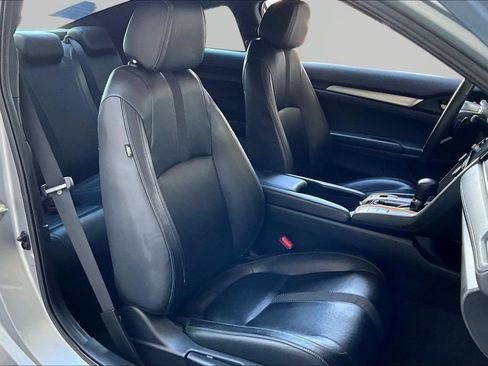 Used 2019 Honda Civic Touring image 28