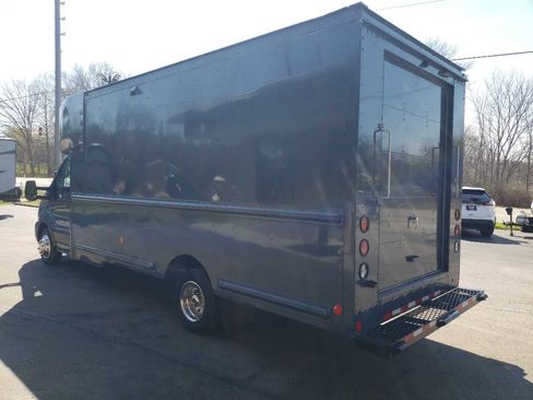 Used 2022 Ford Transit 350 DRW image 7