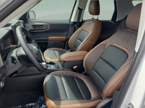 New 2026 Ford Bronco Sport Outer Banks AWD/4WD image 17