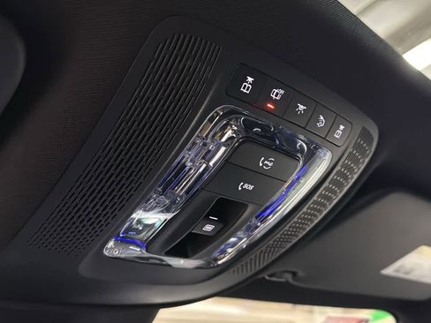 Certified 2024 Mercedes-Benz GLB 250 4MATIC image 25