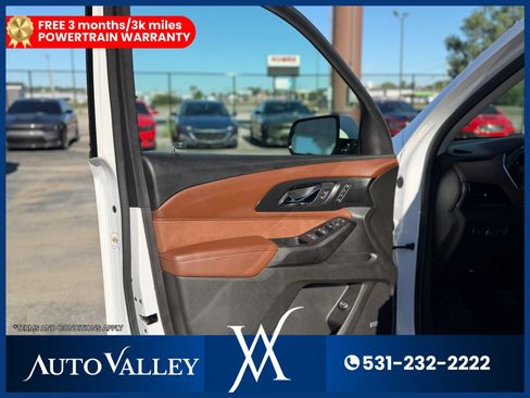 Used 2021 Chevrolet Traverse High Country AWD/4WD image 9