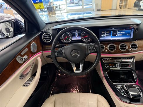 Used 2017 Mercedes-Benz E 300 4MATIC image 12