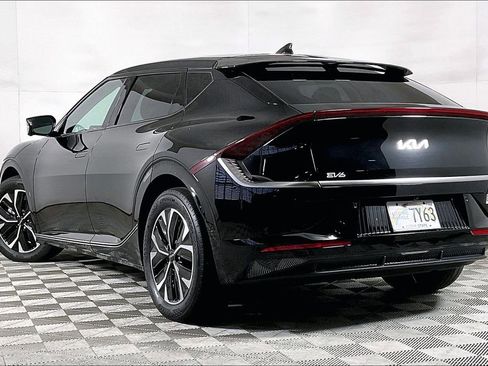 Used 2023 Kia EV6 Wind w/ Wind Technology Package AWD/4WD image 13