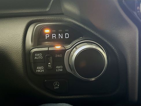 Used 2023 RAM 1500 Big Horn AWD/4WD image 25