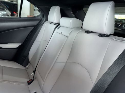 Used 2022 Lexus UX 250h w/ Premium Package image 22