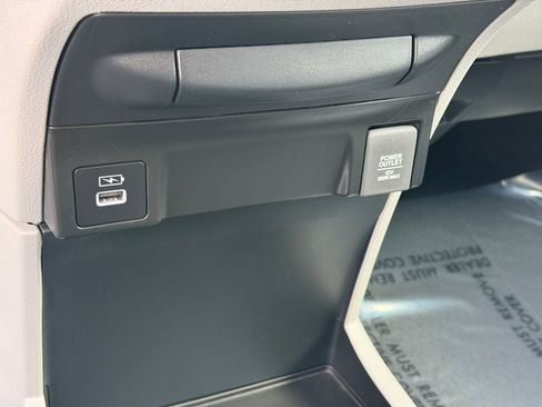 Used 2023 Honda Odyssey EX-L image 48