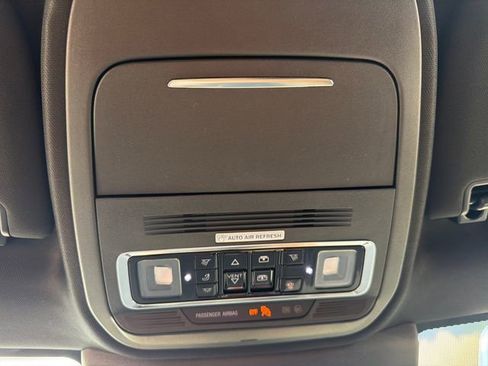 New 2026 Lincoln Navigator L Reserve AWD/4WD image 32