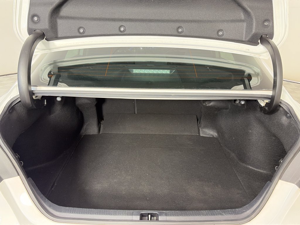 Used 2021 Toyota Camry LE FWD image 23
