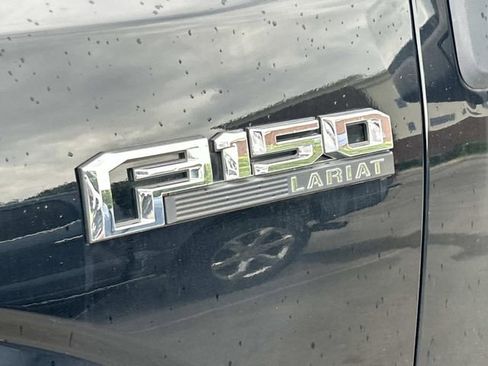 Used 2017 Ford F150 Lariat w/ Equipment Group 502A Luxury AWD/4WD image 9
