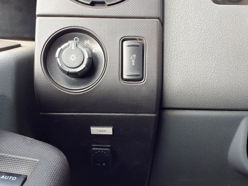 Used 2013 Ford F550 4x4 Regular Cab Super Duty image 14