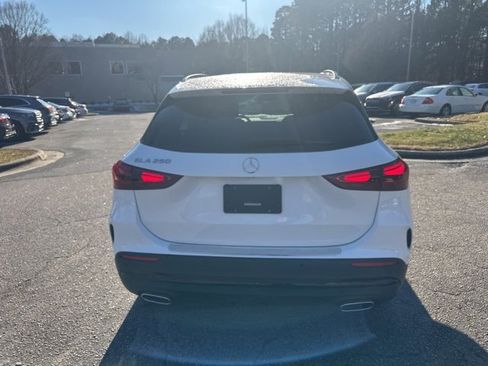 Used 2025 Mercedes-Benz GLA 250 GLA 250 image 6