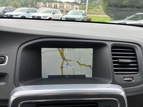 Used 2016 Volvo V60 T5 Premier FWD image 20