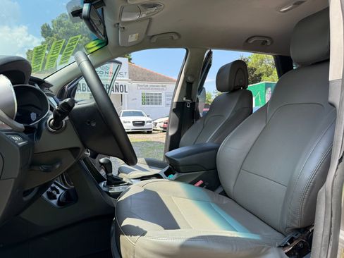 Used 2018 Hyundai Santa Fe Sport image 15