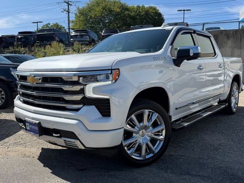 Used 2023 Chevrolet Silverado 1500 High Country w/ High Country Premium Package AWD/4WD image 1