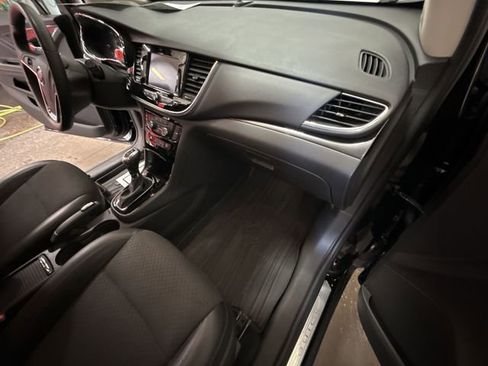 Used 2022 Buick Encore Preferred w/ Safety Package II image 57