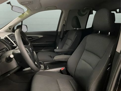 Used 2019 Honda Ridgeline Sport image 9