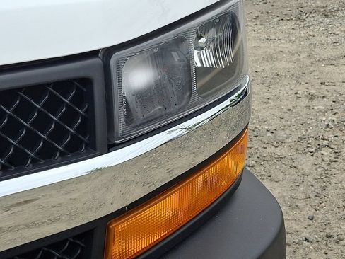 Certified 2022 Chevrolet Express 2500 w/ Driver Convenience Package RWD image 36