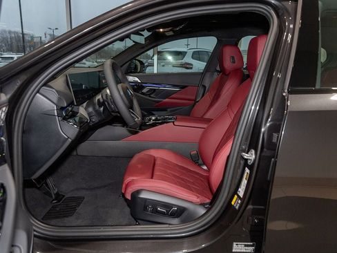 New 2026 BMW i5 eDrive40 w/ M Sport Package image 18