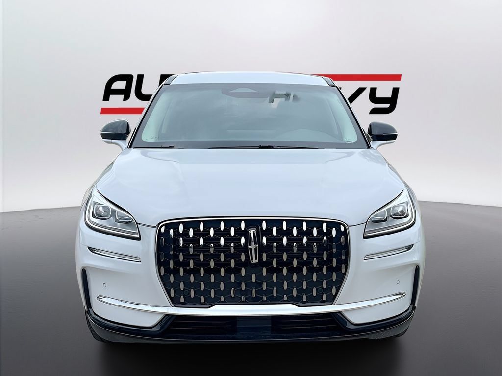 Used 2025 Lincoln Corsair Reserve FWD image 2