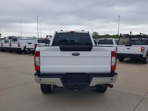 Used 2022 Ford F250 XL w/ Power Equipment Group AWD/4WD image 8