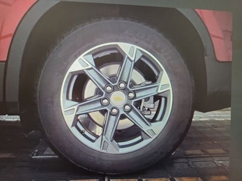 Used 2025 Chevrolet Blazer LT image 14