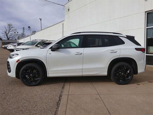 New 2026 Volkswagen Tiguan SE R-Line image 2