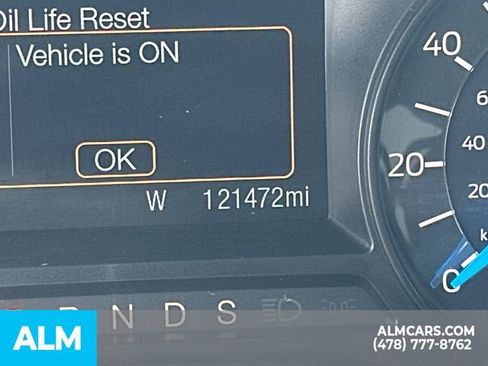 Used 2018 Ford Explorer XLT FWD image 32