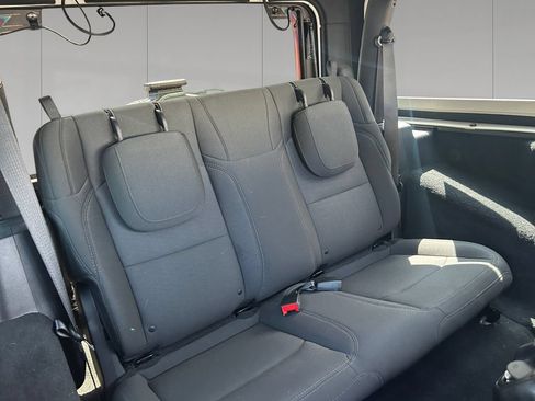 Used 2018 Jeep Wrangler Sport AWD/4WD image 18