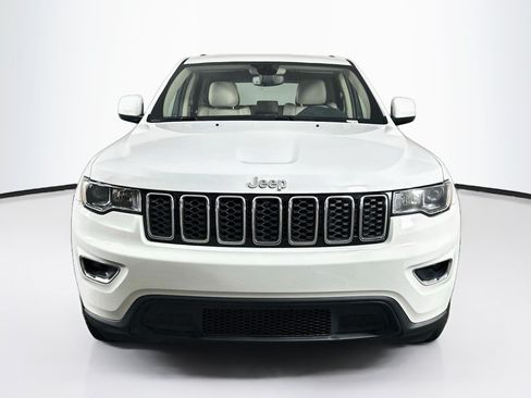 Used 2022 Jeep Grand Cherokee Laredo E RWD image 2