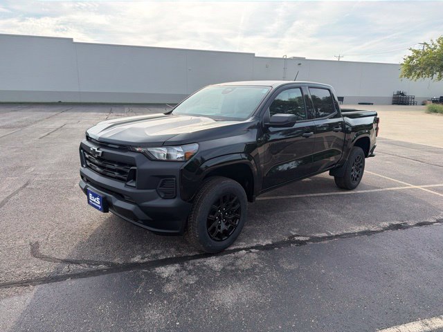New 2026 Chevrolet Colorado W/T w/ WT Custom Package AWD/4WD image 1