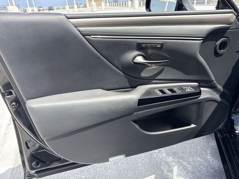 Certified 2022 Lexus ES 350 F Sport w/ Accessory Package 2 FWD image 13