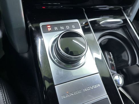 Used 2017 Land Rover Range Rover image 25