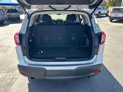 Used 2025 Subaru Ascent Bronze Edition w/ Onyx Package image 12