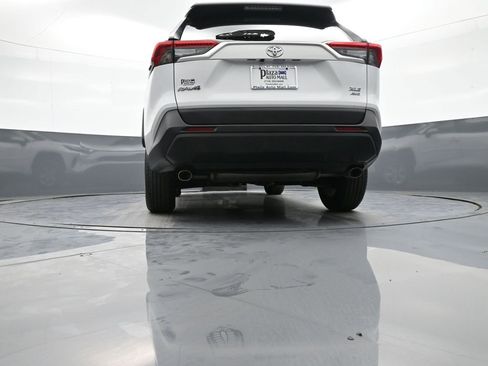 Certified 2022 Toyota RAV4 XLE image 32
