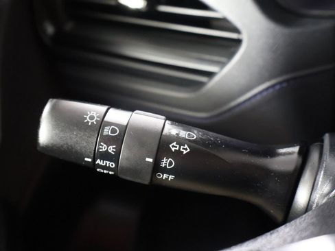 Used 2025 Subaru Forester Premium AWD/4WD image 37