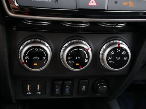 Used 2023 Mitsubishi Outlander Sport SE image 22