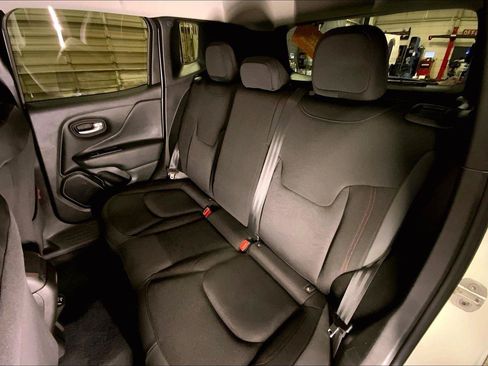 Certified 2023 Jeep Renegade Trailhawk AWD/4WD image 26