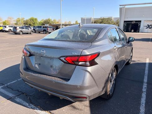 Used 2024 Nissan Versa SV FWD image 5