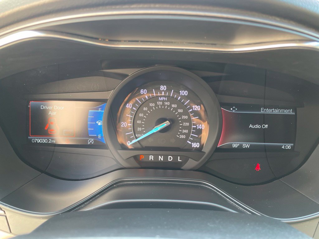 Used 2020 Ford Fusion SE FWD image 10