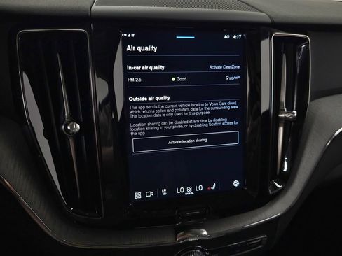 Certified 2025 Volvo XC60 B5 Plus AWD/4WD image 27