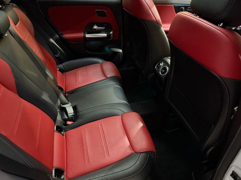 Used 2021 Mercedes-Benz GLA 45 AMG 4MATIC image 54