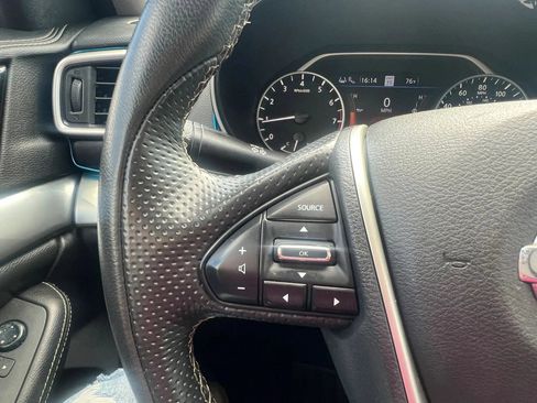 Used 2022 Nissan Maxima SV w/ Floor Mat Group FWD image 19